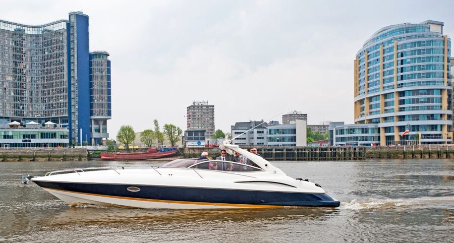 London: 2 hour private luxury yacht hire on the River Thames - Shakespeare’s Globe and the South Bank