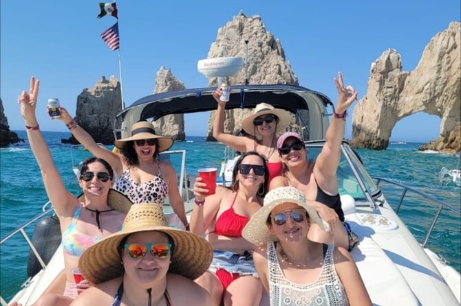 Los Cabos Yacht Adventure - Arch, Snorkel, Lunch, Drinks 1-18ppl - Service that shapes the experience
