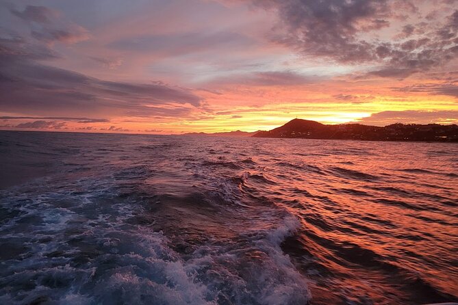 Los Cabos Yacht Adventure - Arch, Snorkel, Lunch, Drinks 1-18ppl - Booking, cancellation, and weather details