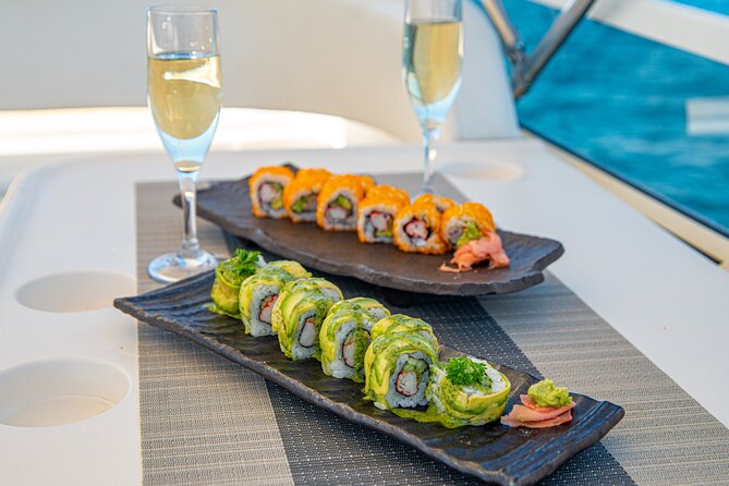 Luxury 42' Yacht Tour in Cabo for Snorkeling and Sunset - Fishing luck and the sunset finish