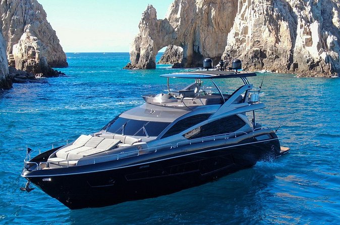 Luxury Black Yacht in Cabo - How the reviews shape my expectations