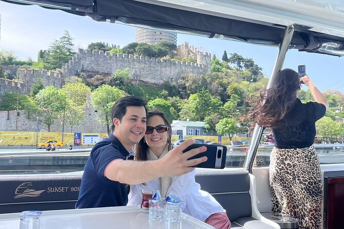 Luxury Bosphorus Yacht Cruise – Stopover in Asian Side - The 20-minute stop in Kanlica