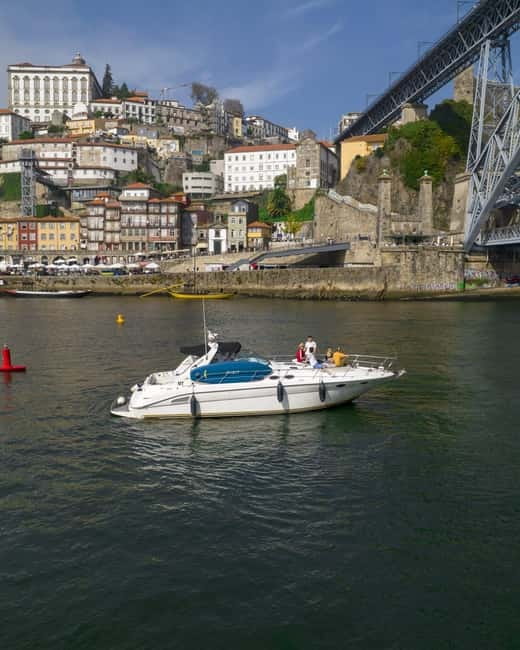 Luxury Douro Yacht Tour: Scenic Views & Complimentary Drinks - Is the Douro yacht cruise worth booking?