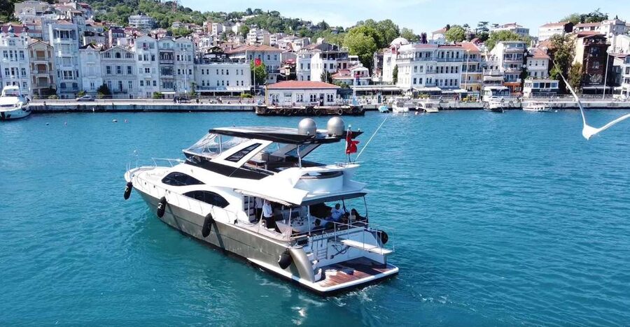 Luxury Private Yacht Rental - Dolmabahçe Palace and the Waterfront of Sultans