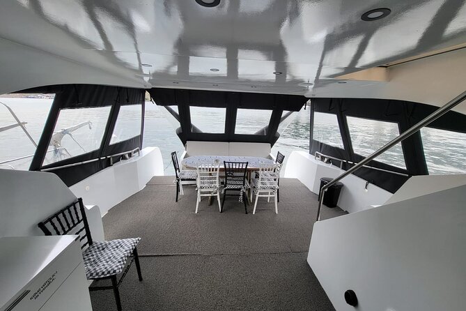 Luxury Private Yacht Tour on the Bosphorus in Istanbul - Starting at Balat Sahil and Haliç Nedim Parkı