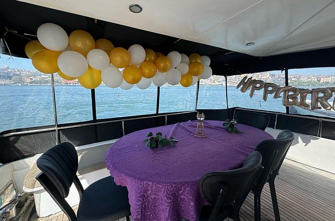 Luxury Private Yacht Tour on the Bosphorus in Istanbul - The best use of the views and photo time