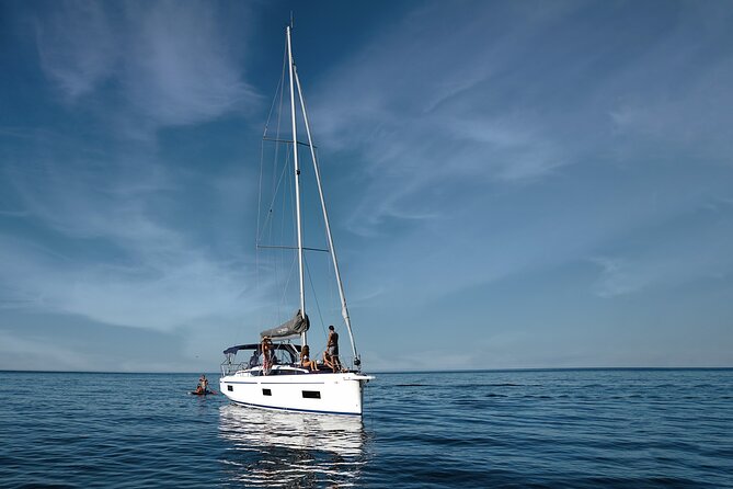 Luxury Sail Yacht Cruise in Algarve - Sailing out of Portimão Marina