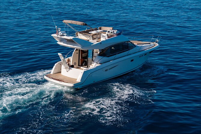 Luxury sunset cruise in Dubrovnik - The return trip is part of the evening