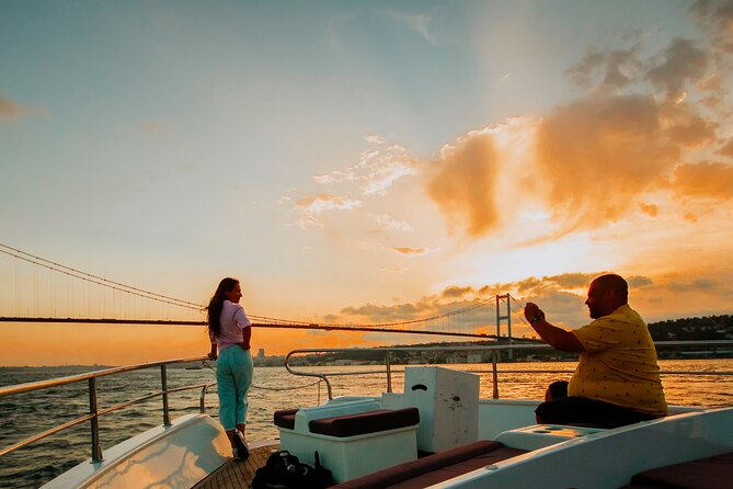 Luxury Sunset Yacht Cruise on the Bosphorus – Refresh & Relax - Küçüksu Palace and the return toward historic Istanbul