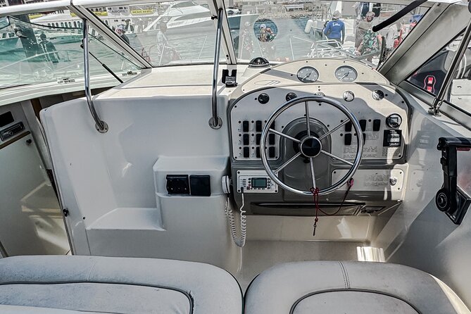 Luxury Yacht Charter and Arch Tour in Cabo San Lucas - The Arch and Lands’ End: Cabo’s essential view