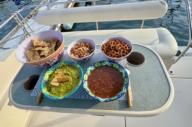 Luxury Yacht Charter and Arch Tour in Cabo San Lucas - Food, drinks, and what the $500 price really covers