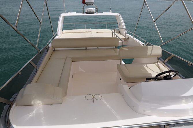 Luxury Yacht Charter : Dubai Marina, Atlantis The Palm & Burj Al Arab - Blue Lagoon and the value of extra time