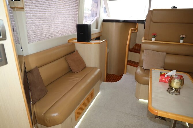 Luxury Yacht Charter : Dubai Marina, Atlantis The Palm & Burj Al Arab - Crew service, comfort, and the boat itself