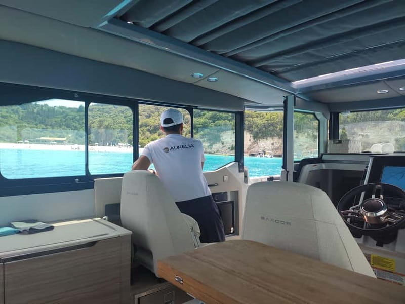Luxury Yacht Experience Semi-Private North East - Crew service and the small-boat atmosphere