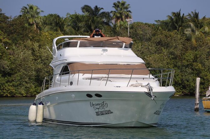 Luxury Yacht in Paradise and snorkel by Isla Mujeres - The four-hour route to Isla Mujeres waters