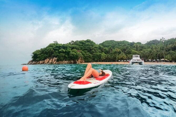 Luxury Yacht & Snorkel with All inclusive Open bar and lunch - What the crew adds to the day