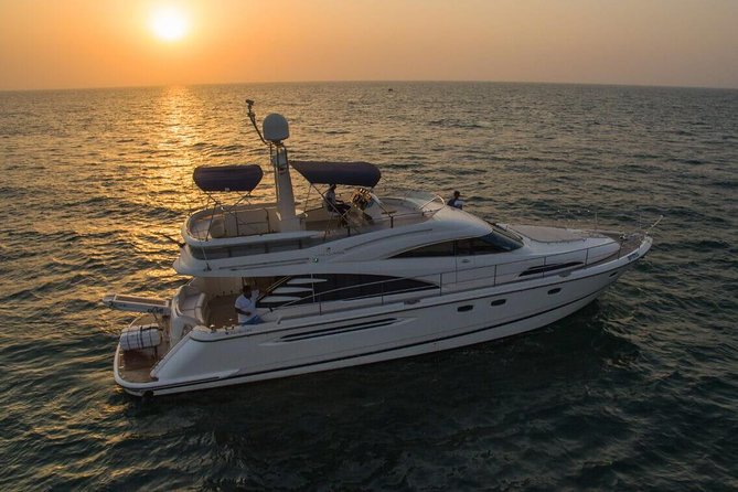 Luxury Yacht Tour Around Palm Island - Swimming, sun, and watersports