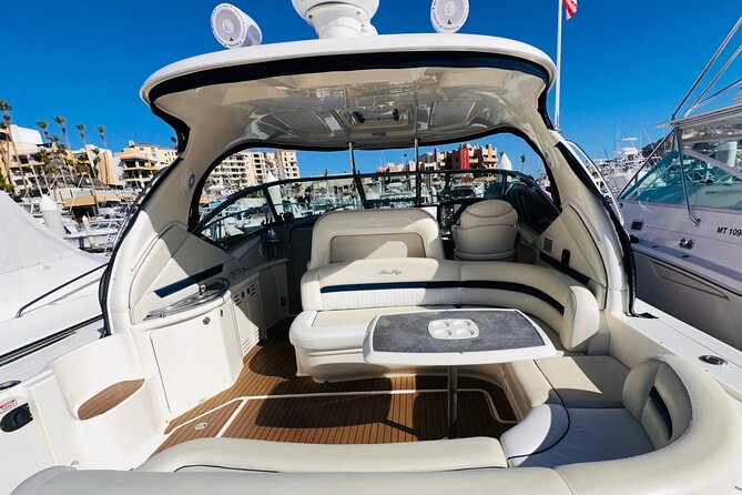 Luxury Yacht Tour in Los Cabos 45FT SeaRay Sundancer - Who Will Enjoy This Cabo Yacht Cruise?