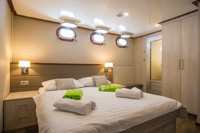 Luxury Yacht Week from Split to Dubrovnik - Day 5: Korčula’s old streets and island views