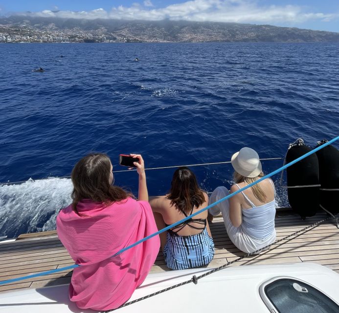 Madeira: Luxury Yacht & Sailing Sunset Tour - Setting out from Funchal Marina