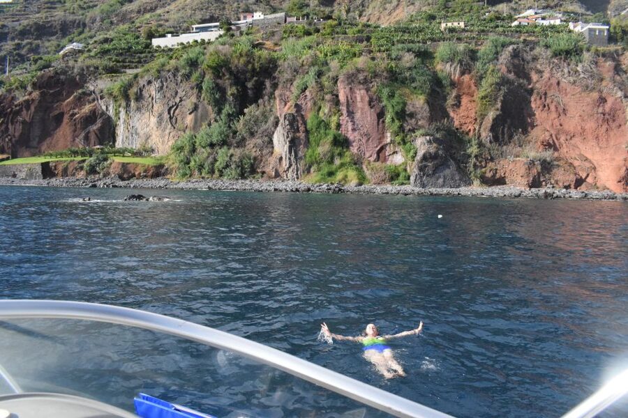 Madeira: Private Sunset Yacht Cruise with Snorkeling & Wine - Swimming and snorkeling from the yacht