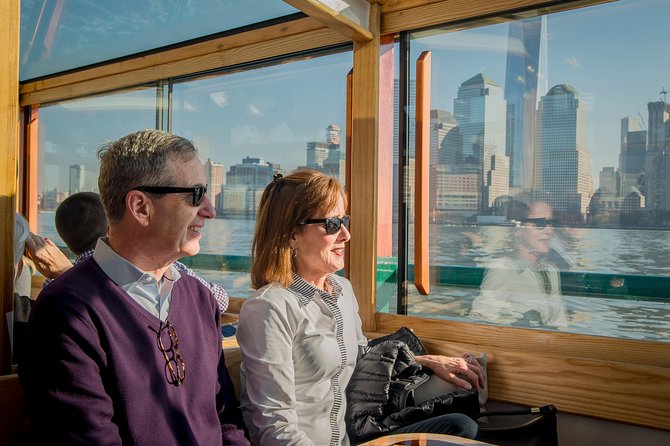Manhattan Architecture Yacht Cruise - The bridges and Lower East Side waterfront