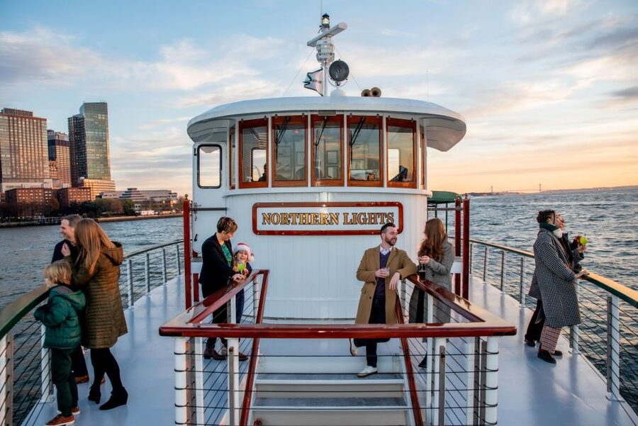Manhattan: Statue and Skyline Cruise Aboard a Luxury Yacht - Key points to know before you book