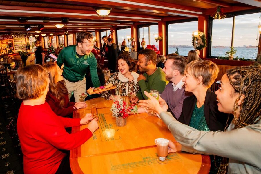 Manhattan: Statue and Skyline Cruise Aboard a Luxury Yacht - The indoor salon is a real advantage