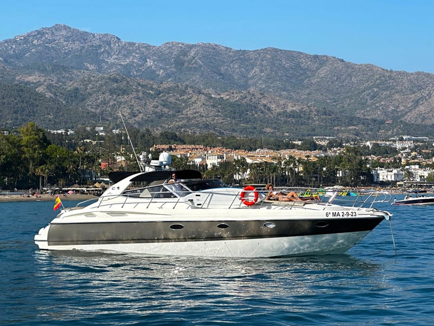 Marbella: Private Cruise in Luxury Yacht - Drinks, snacks, and the practical onboard setup