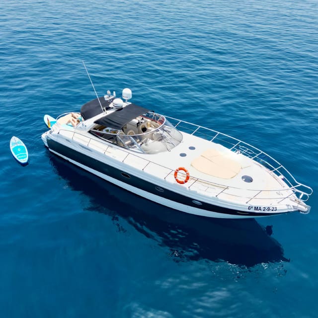 Marbella: Private Cruise in Luxury Yacht - Seeing Marbella from the Mediterranean