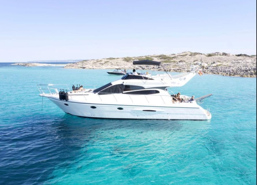 Marbella: Private Cruise in Yacht - Drinks, snacks, and the practical food situation