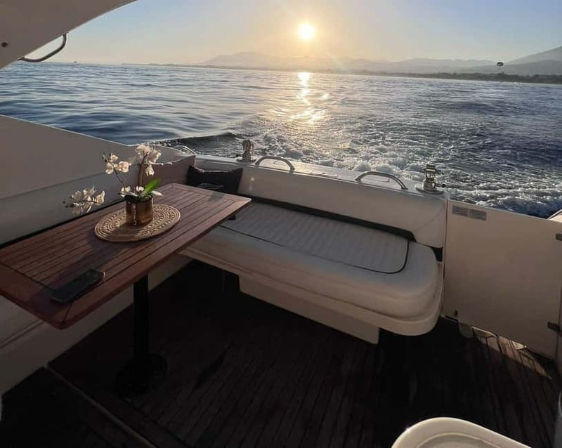 Marbella: Sunset on a Shared Yacht with Cava and Strawberries - A six-person yacht changes the mood