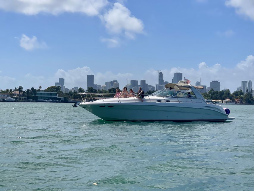 Miami Beach: Private Yacht Rental with Captain - Best occasions for this Miami yacht charter
