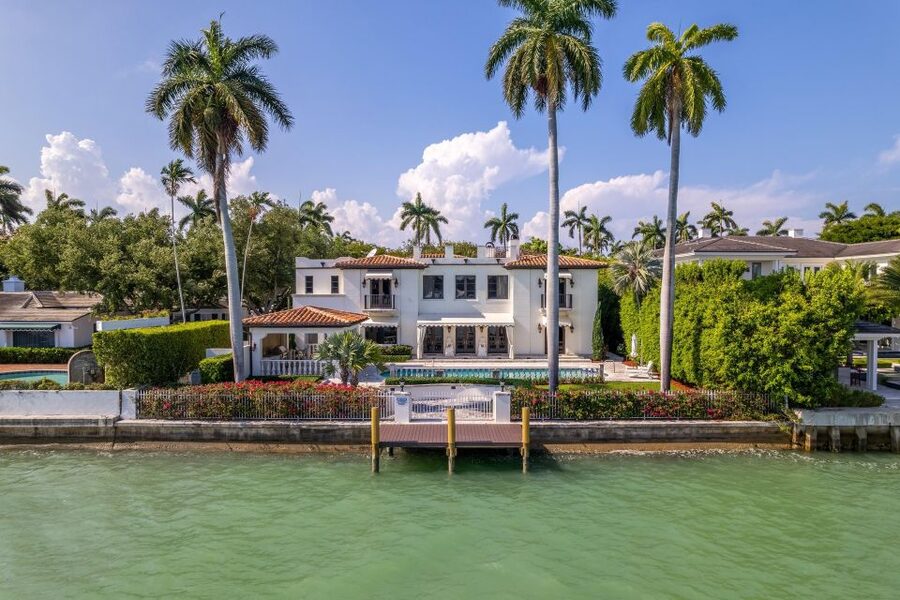 Miami: Miami Skyline Vintage Yacht Cruise, - Key points at a glance