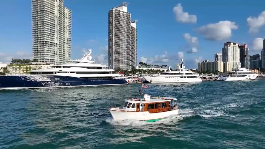 Miami: Miami Skyline Vintage Yacht Cruise, - Cabin comfort, open-air views, and drinks