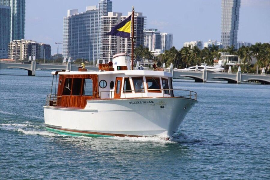Miami: Miami Skyline Vintage Yacht Cruise, - Meeting the boat at Miami Beach Marina