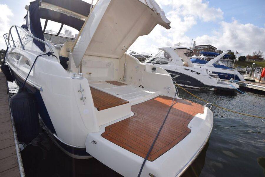 Miami: Private Yacht for up to 12 People - Leaving 808 NW 7th Ave and getting settled