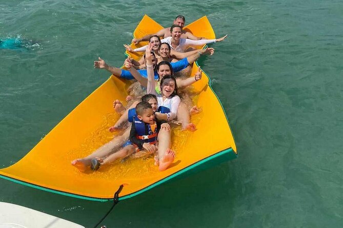 Miami Private Yacht Rental 2 to 4 hours for 12 people - The captains and the feel of the outing