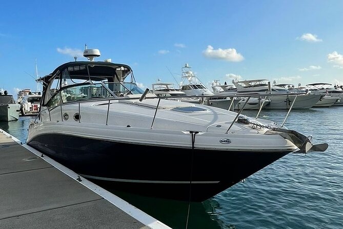 Miami Private Yacht Rental 2 to 4 hours for 12 people - How to shape a two-hour cruise