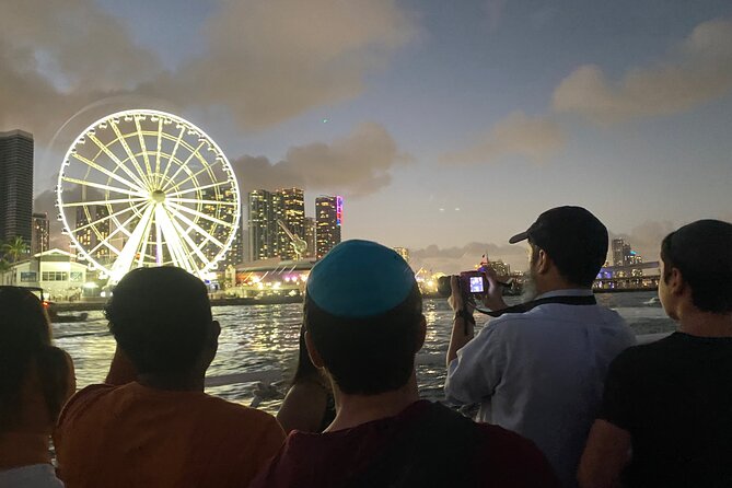 Miami Sightseeing Cruise on a Luxury Yacht - Bayfront Park and boarding