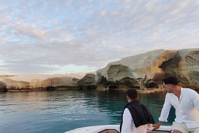 ❖ Milos: Private Yacht Tour—Kleftiko Sarakiniko Poliegos - Key points to know before booking