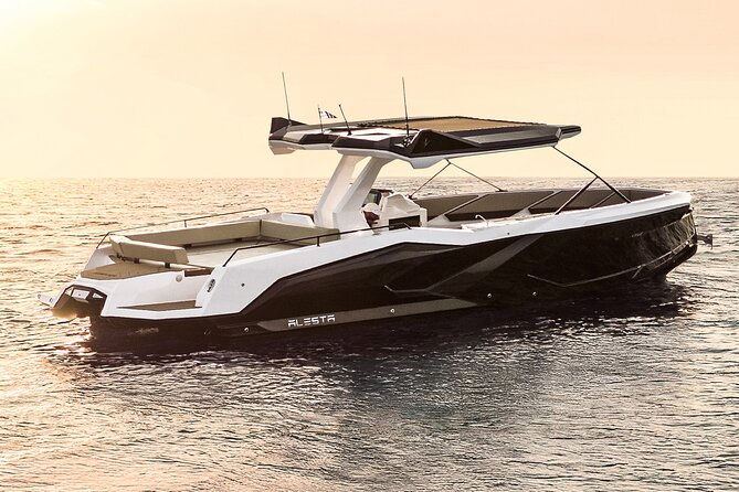 ❖ Milos: Small Group Yacht Tour—Kleftiko Sarakiniko Poliegos - Boarding at Agia Kiriaki and settling into the Raptor