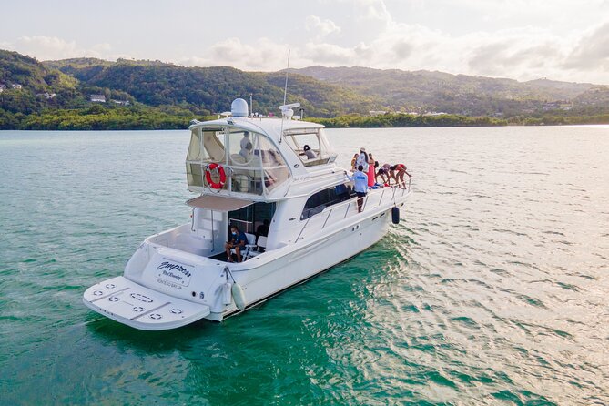Montego Bay Private Yacht Tour with Open Bar and Lunch - Open bar, music, and the relaxed part of the day