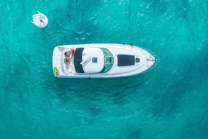 Montego Bay Private Yacht Tour with Open Bar and Lunch - Cruising Montego Bay Harbor