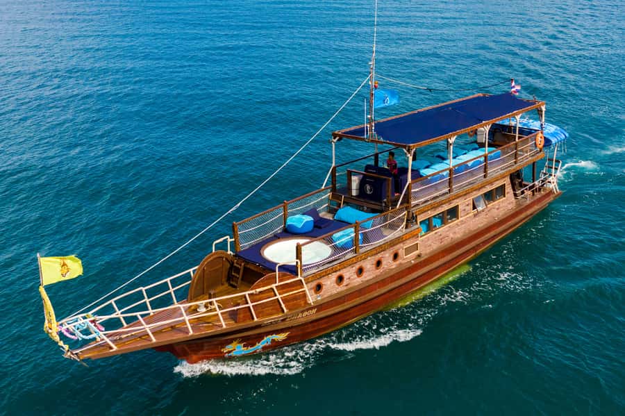 Mu Ko Ang Thong: Private Day Charter in Classic Thai Yacht - Fresh lunch among the limestone islands
