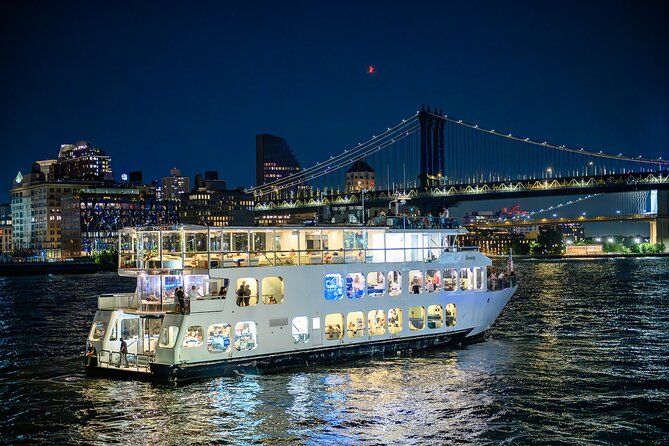 New York City Dinner Cruise on Luxury Yacht with Live Music - Key points to know before you book