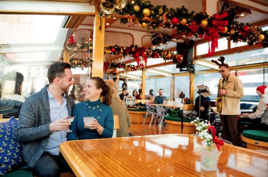 New York City: Holiday Jazz Classic Motor Yacht Cruise - Practical advice for a smoother evening