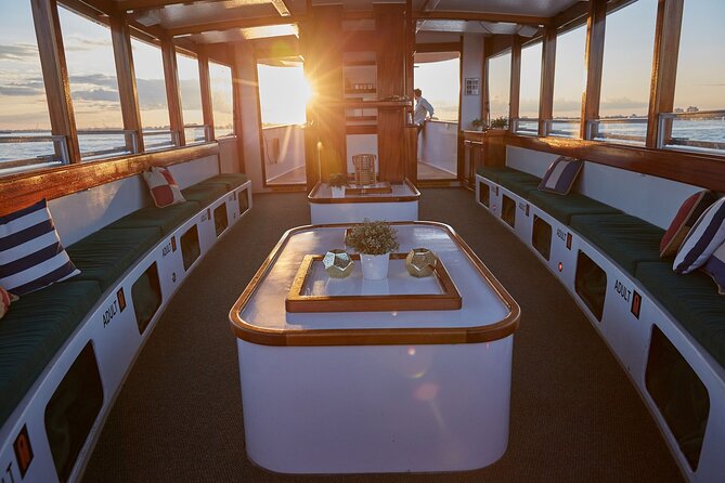 New York City Sunset Cocktail Cruise on Small Yacht - The return trip with Manhattan lights