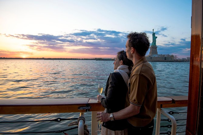 New York City Sunset Cruise on a Yacht - The Included Drink and Limited Food