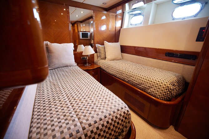 Number Juan 100ft Yacht Azimut Rental - Swimming, snorkeling, and the water-toy lineup